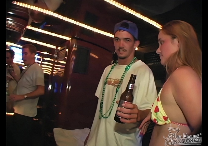062306_hot_college_girl_sucks_and_fucks_her_boyfriend_on_the_party_tour_bus_behind_the_scenes_cum_on_her_face